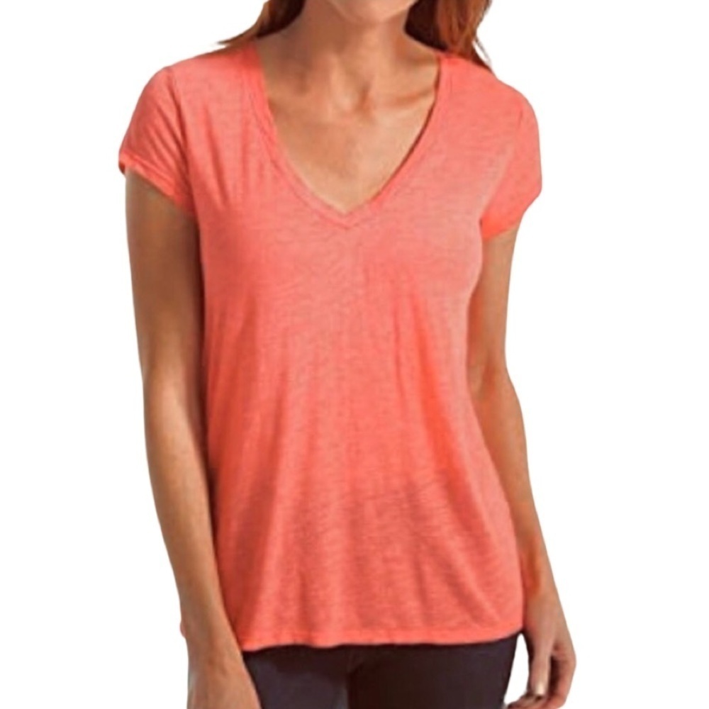 MICHAEL STARS Palisades Jersey V-Neck Tee in Sunkissed